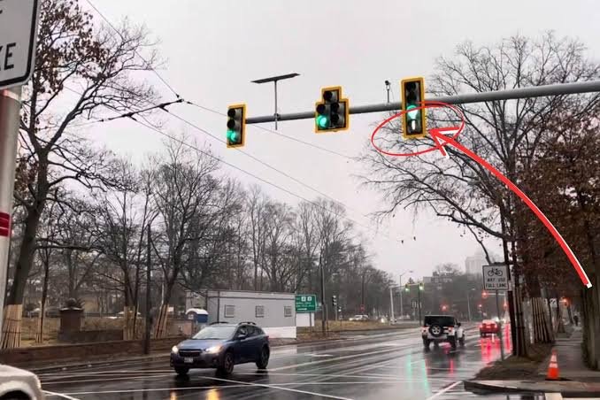 New Traffic Signals Installed at Main Street Intersection